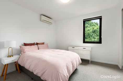 Property photo of 16 Dianella Walkway Brunswick East VIC 3057