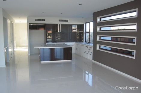 Property photo of 76 Royal Albert Crescent Paradise Point QLD 4216