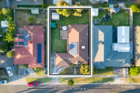 Property photo of 10 Butterwick Terrace Cranbourne East VIC 3977