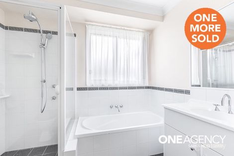 Property photo of 17 Melroy Drive Mount Hutton NSW 2290