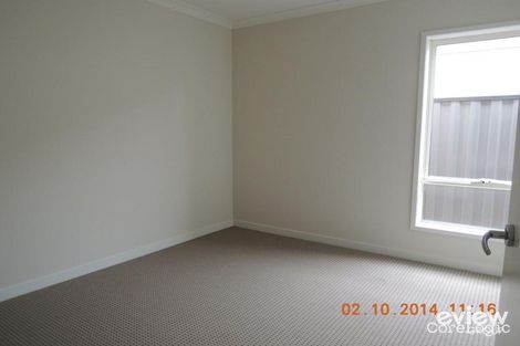 Property photo of 4 Rhynhurst Street Clyde North VIC 3978