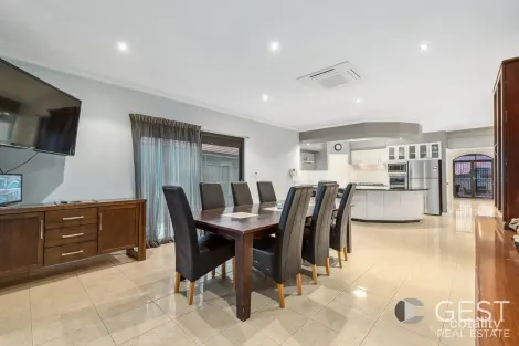 Property photo of 9 Stonewall Circuit Landsdale WA 6065