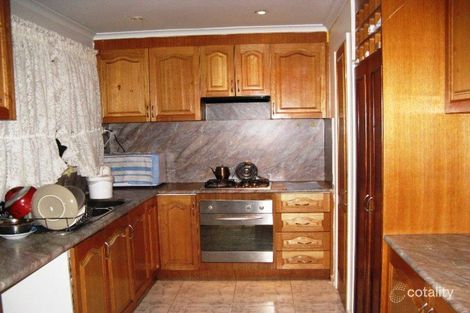Property photo of 53 Lightwood Crescent Meadow Heights VIC 3048
