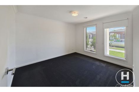 Property photo of 11 Featherwood Crescent Craigieburn VIC 3064