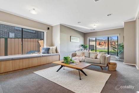 Property photo of 2 Bristow Court Mount Clear VIC 3350