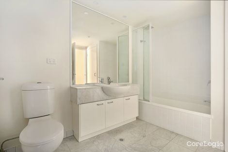 Property photo of 15/102-118 Camberwell Road Hawthorn East VIC 3123