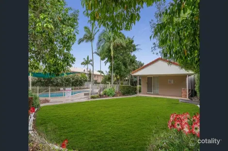 Property photo of 39/27 Camille Crescent Wynnum West QLD 4178