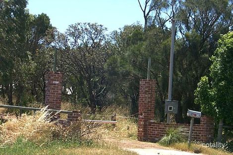 18 Lenore Rd, Wanneroo, WA 6065