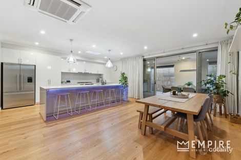 20 Wanstead St, North Coogee, WA 6163