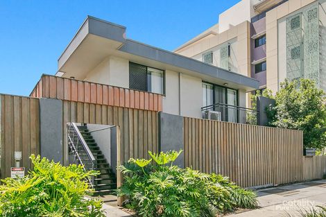 1/574 Kingsford Smith Dr, Hamilton, QLD 4007