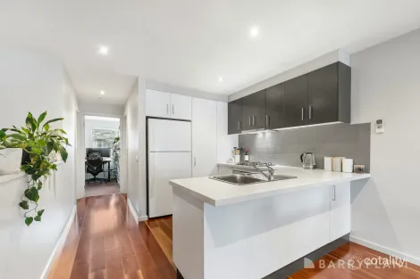 Property photo of 2 Vine Close Healesville VIC 3777