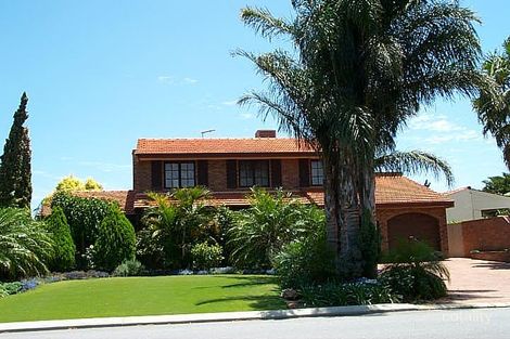 65 Grebe St, Stirling, WA 6021