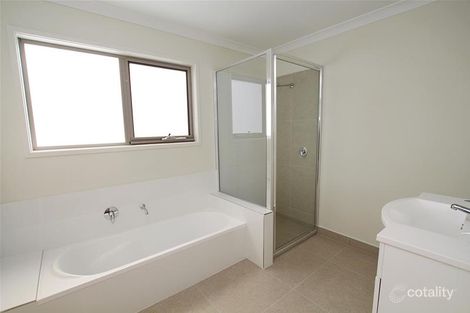 Property photo of 14 Napier Place Warrnambool VIC 3280