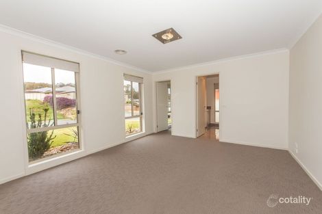 Property photo of 2 Cremin Court Thurgoona NSW 2640