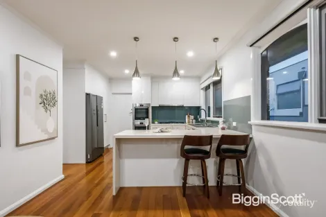 Property photo of 52 Winston Drive Doncaster VIC 3108