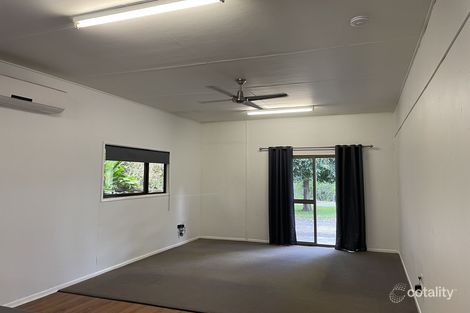 101 Kiamba Rd, Kiamba, QLD 4560