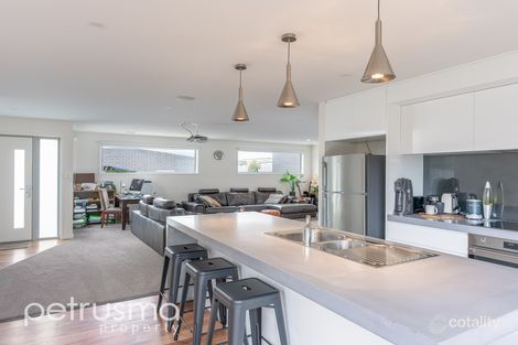 Property photo of 2/8 Camrise Drive Cambridge TAS 7170