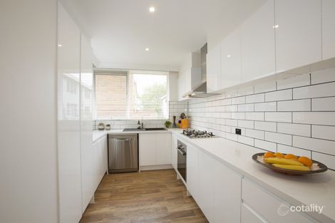 8/15 Foam St, Elwood, VIC 3184