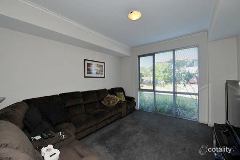 Property photo of 5 Malone Loop Meadow Springs WA 6210