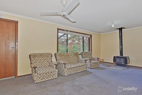 Property photo of 8 Adams Road Williamstown SA 5351