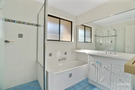 Property photo of 7 Constance Lane Sippy Downs QLD 4556