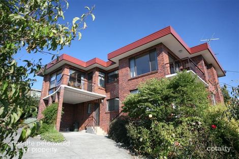 Property photo of 2/6 Quamby Avenue Sandy Bay TAS 7005