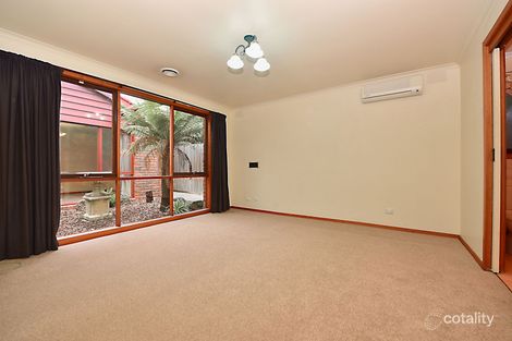 Property photo of 11 Cannery Place Dingley Village VIC 3172