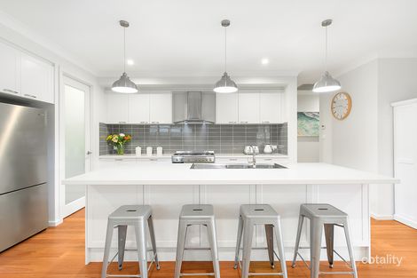 Property photo of 8 Falco Street Wadalba NSW 2259