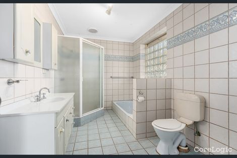Property photo of 10 Sutherland Way Cloverdale WA 6105