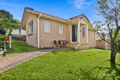 Property photo of 2/140 Waples Road Farmborough Heights NSW 2526