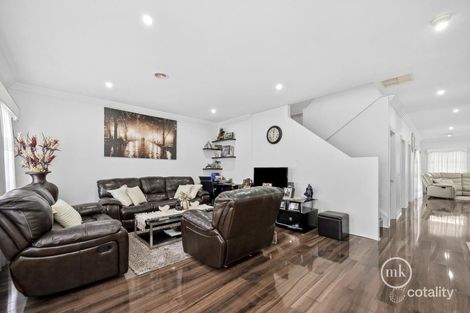 Property photo of 12 Leonie Close South Morang VIC 3752