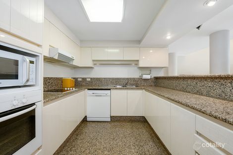 Property photo of 2/125 Santa Cruz Boulevard Clear Island Waters QLD 4226