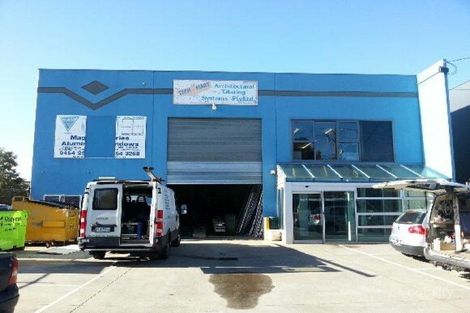 74 Commercial Dr, Thomastown, VIC 3074