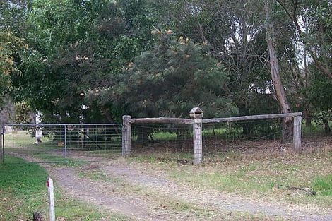 76 Hall Rd, Elimbah, QLD 4516