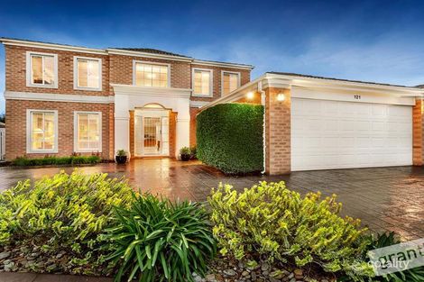 Property photo of 121 Berwick Springs Promenade Narre Warren South VIC 3805