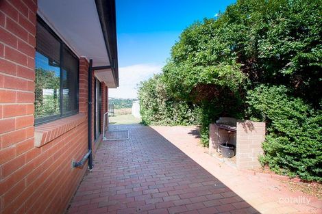 Property photo of 15 The Boulevard Gisborne VIC 3437