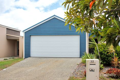 Property photo of 32 Trinity Parade Blacks Beach QLD 4740