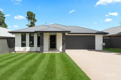 12 Huxtable Pl, Goulburn, NSW 2580