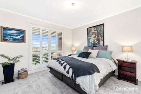 Property photo of 8 Netherclift Court Mornington VIC 3931