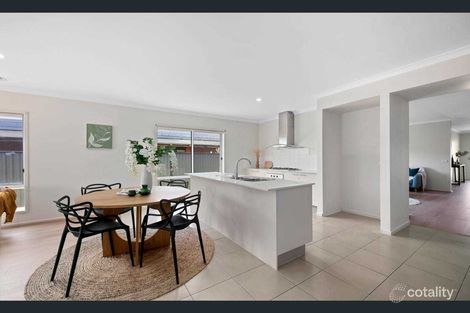 Property photo of 46 Hummingbird Boulevard Tarneit VIC 3029