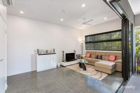 Property photo of 304/27 Ekibin Road Annerley QLD 4103