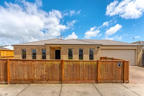 Property photo of 2-4 Diaz Drive Grovedale VIC 3216