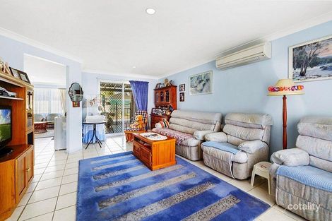 Property photo of 5 Carrington Close Berkeley Vale NSW 2261