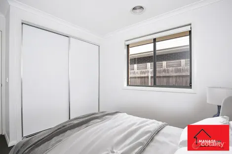 Property photo of 85 Ormiston Circuit Harrison ACT 2914