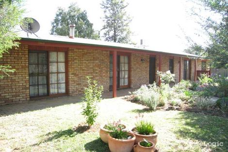 Property photo of 11 Lawson Place Westdale NSW 2340