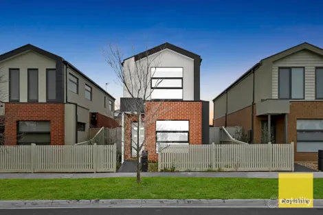 24 Primrose Ave, Rockbank, VIC 3335