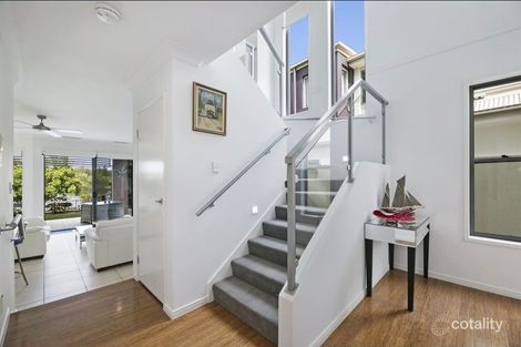Property photo of 3048 Quay South Drive Carrara QLD 4211