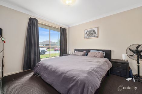 Property photo of 3 Dietrich Close Rutherford NSW 2320