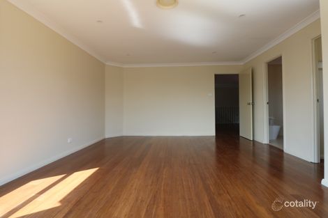 Property photo of 10 Palana Close West Hoxton NSW 2171