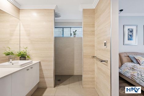 Property photo of 110 Shorehaven Boulevard Alkimos WA 6038